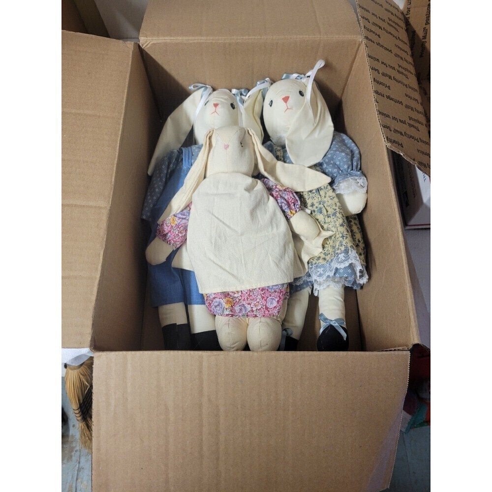 ‎Doll - Picture 2 of 12